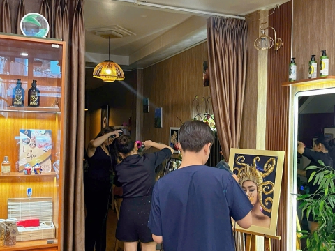 Nhân viên làm việc năng nổ